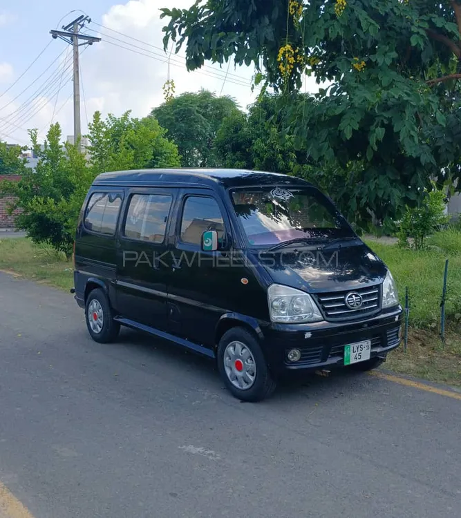 FAW X-PV 2016 for Sale in Lahore Image-1