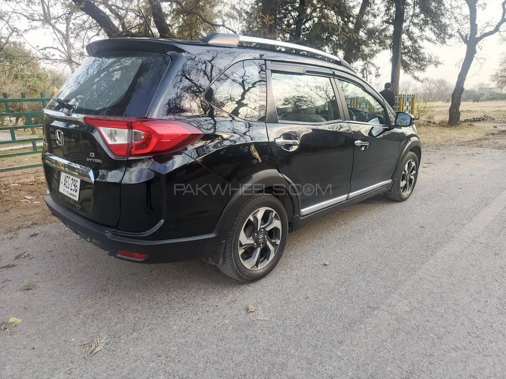Honda BR-V 2017 for Sale in Islamabad Image-1
