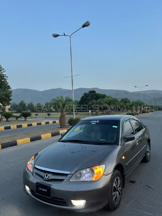 Honda Civic 2004 for Sale in Taxila Image-1
