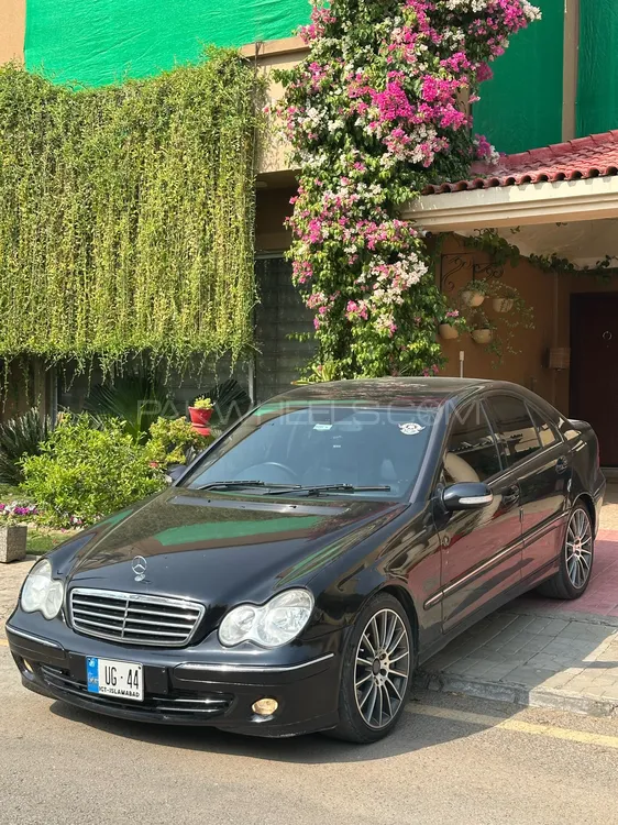 Mercedes Benz C Class 2006 for Sale in Islamabad Image-1