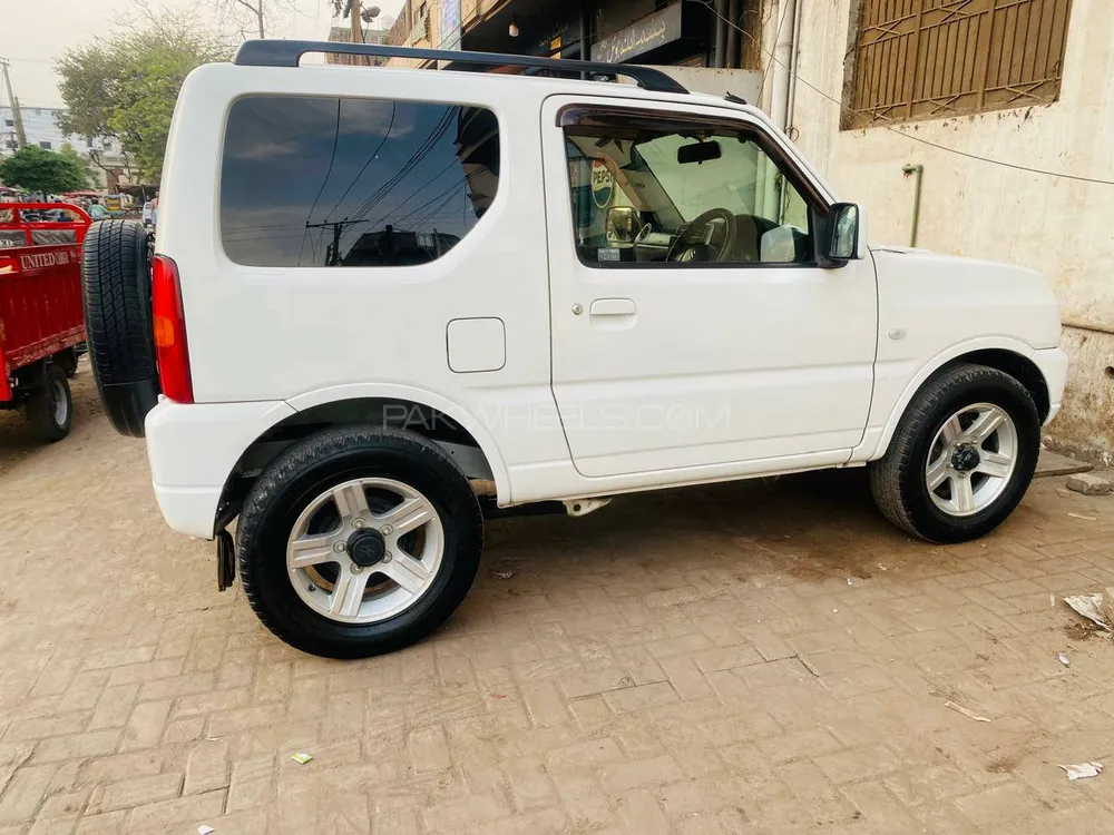 Suzuki Jimny 2018 for Sale in Sialkot Image-1