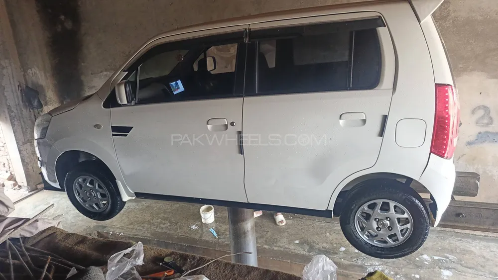 Suzuki Wagon R 2018 for Sale in D.G.Khan Image-1