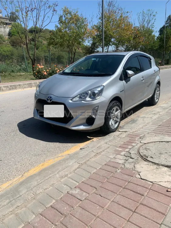 Toyota Aqua 2015 for Sale in Islamabad Image-1