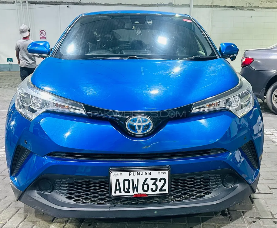 Toyota C-HR 2016 for Sale in Lahore Image-1