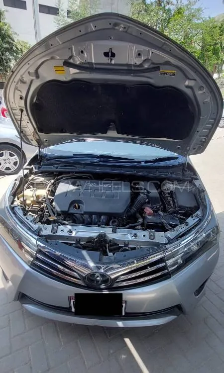 Toyota Corolla 2015 for Sale in Karachi Image-1