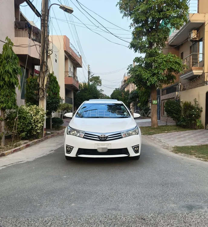 Toyota Corolla 2014 for Sale in Lahore Image-1