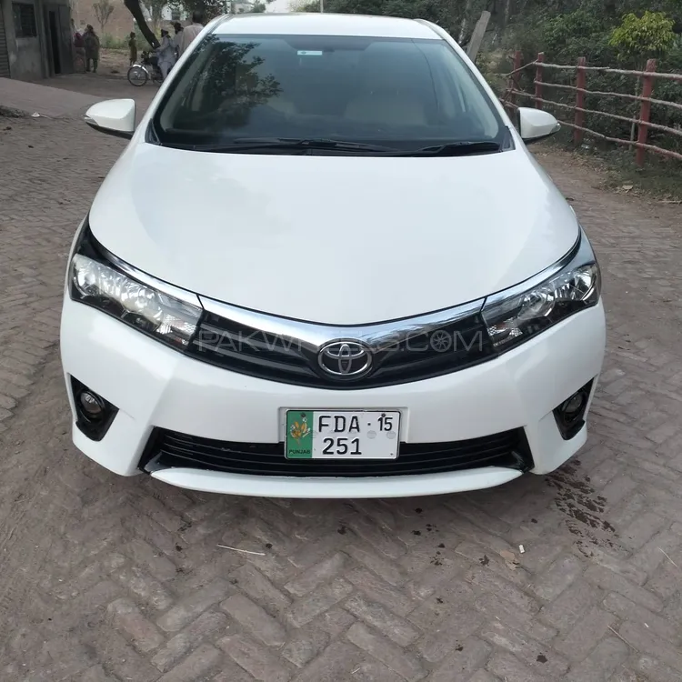 Toyota Corolla 2015 for Sale in Faisalabad Image-1