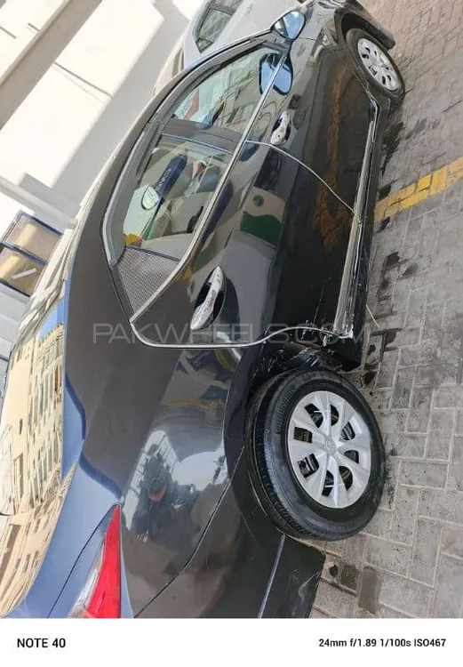 Toyota Corolla 2015 for Sale in Karachi Image-1