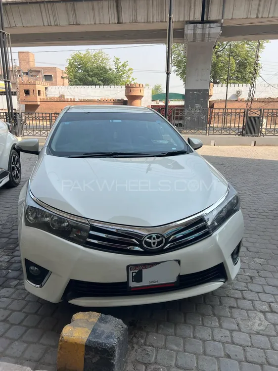 Toyota Corolla 2016 for Sale in Peshawar Image-1