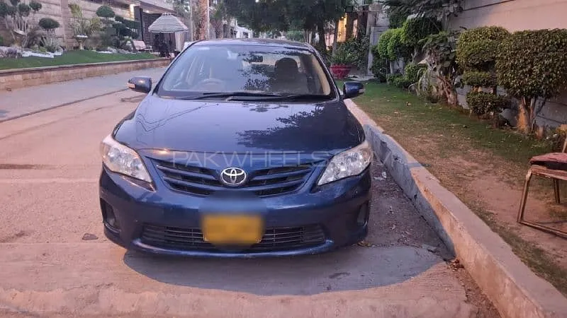 Toyota Corolla 2012 for Sale in Karachi Image-1