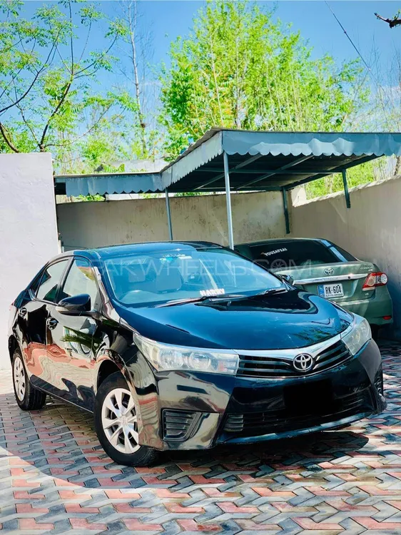 Toyota Corolla 2015 for Sale in Mardan Image-1