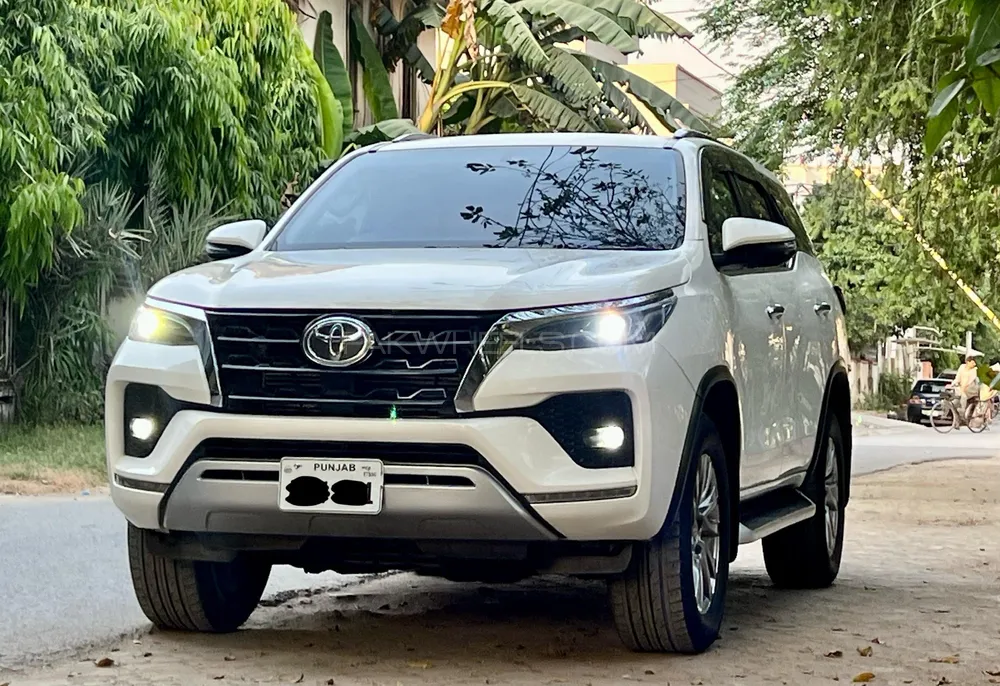 Toyota Fortuner 2021 for Sale in Lahore Image-1