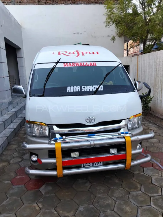 Toyota Hiace 2012 for Sale in Faisalabad Image-1