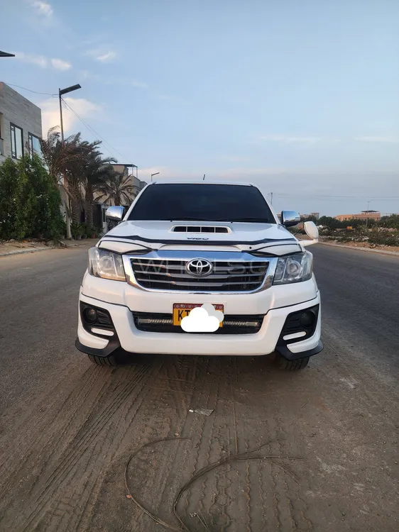 Toyota Hilux 2011 for Sale in Karachi Image-1