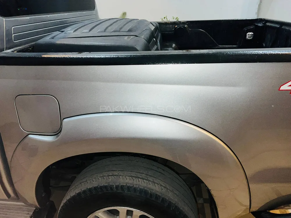 Toyota Hilux 2016 for Sale in Multan Image-1