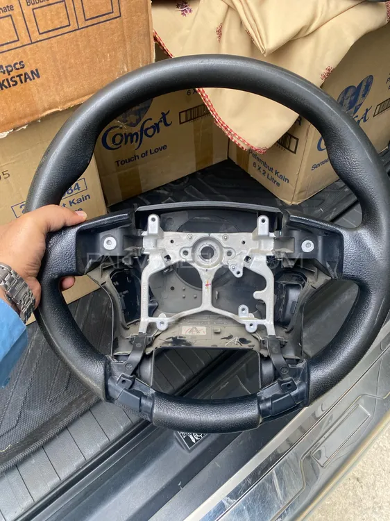 Toyota prado steering wheel  Image-1