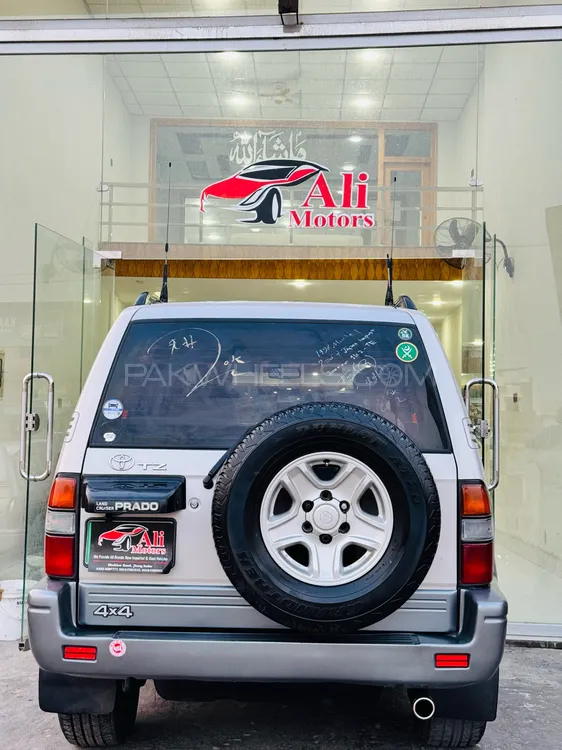 ٹویوٹا پراڈو 1996 for Sale in اسلام آباد Image-1