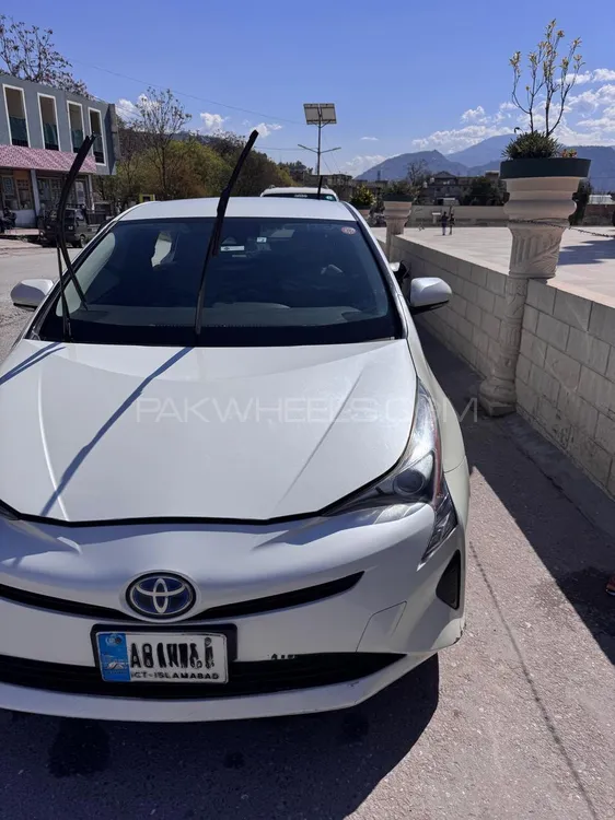 Toyota Prius 2016 for Sale in Multan Image-1