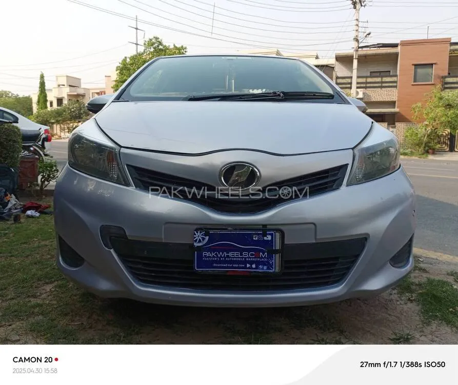 Toyota Vitz 2013 for Sale in Lahore Image-1