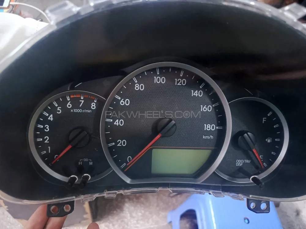 Toyota Vitz 2012-20 Model Speedometer Image-1