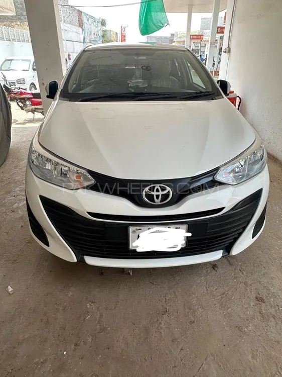 Toyota Yaris Sedan 2022 for Sale in Lahore Image-1