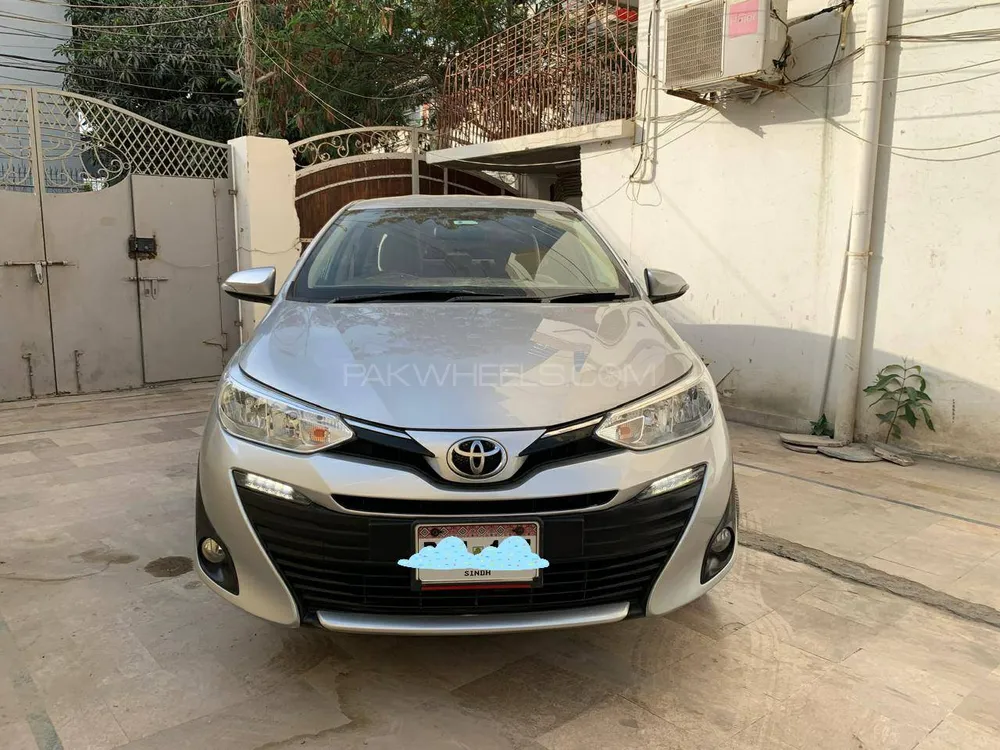 Toyota Yaris Sedan 2020 for Sale in Karachi Image-1