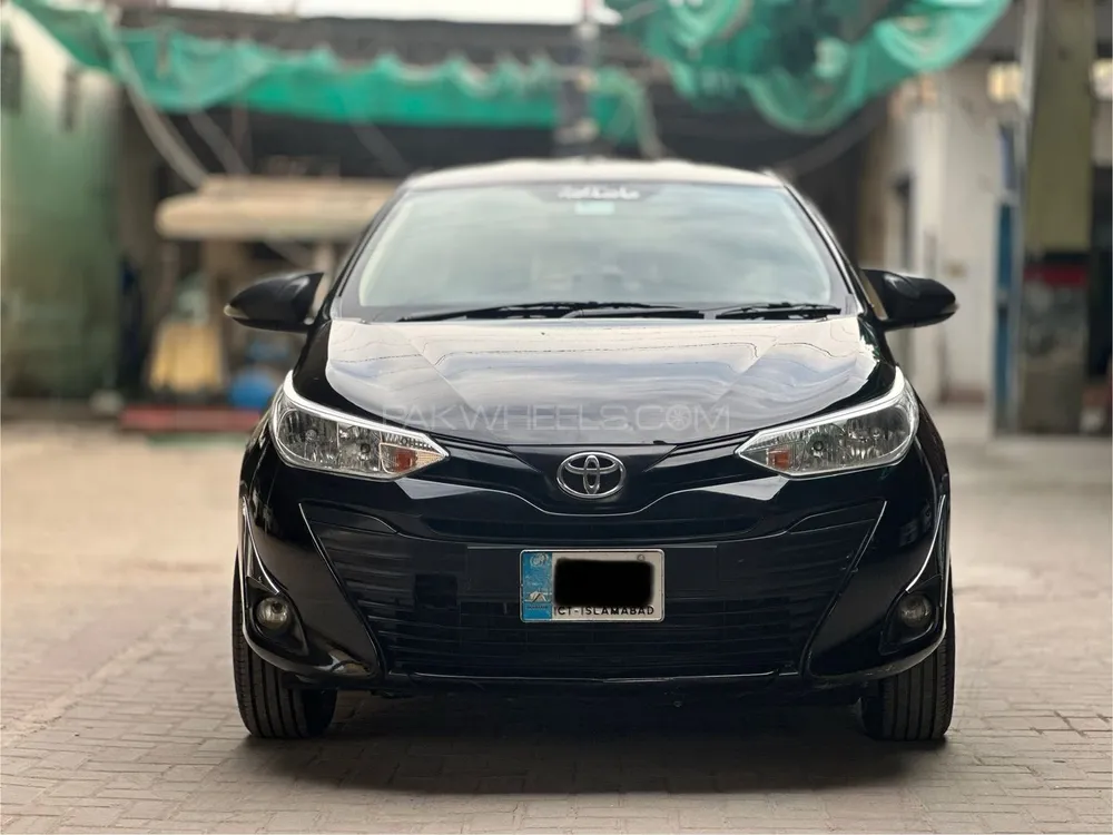 Toyota Yaris Sedan 2020 for Sale in Multan Image-1