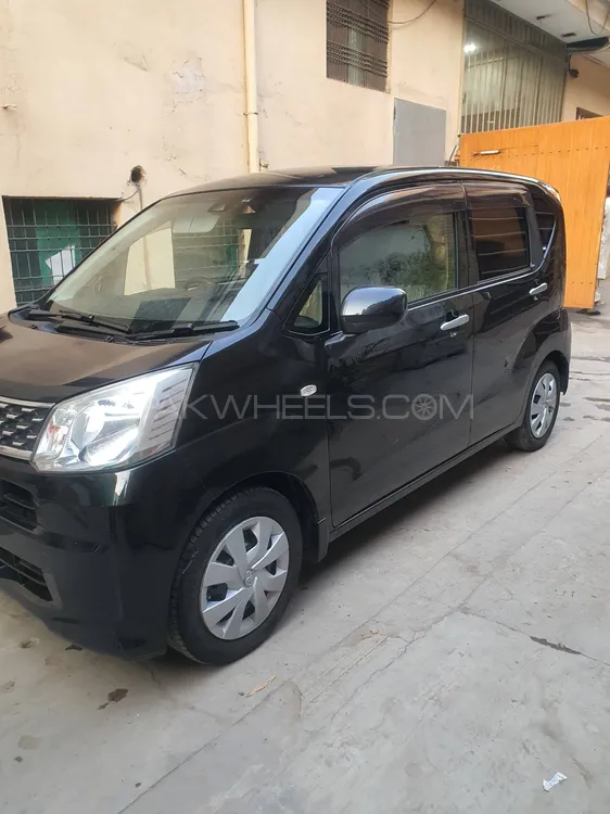 Daihatsu Move 2015 for Sale in Lahore Image-1