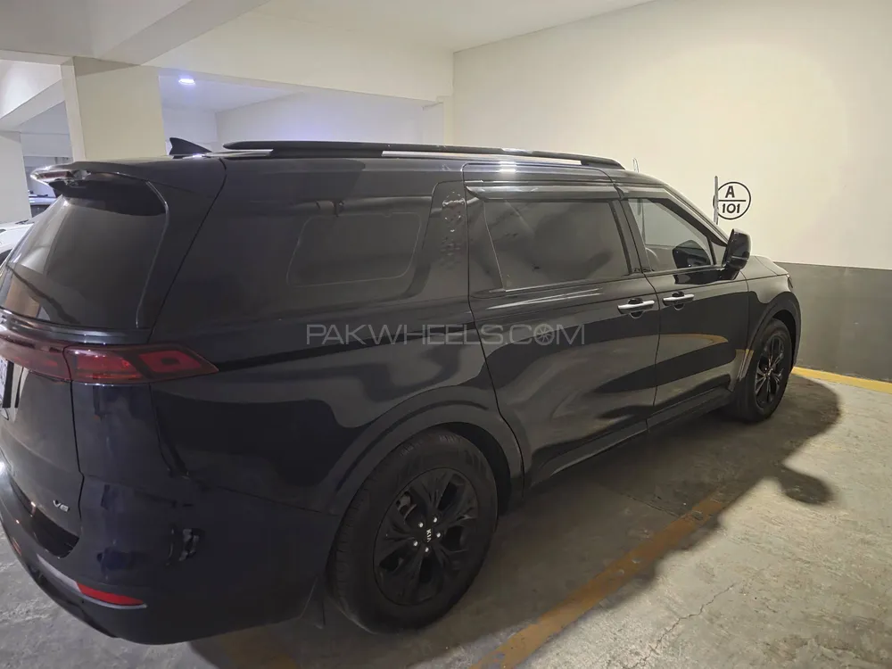 KIA Carnival 2021 for Sale in Karachi Image-1