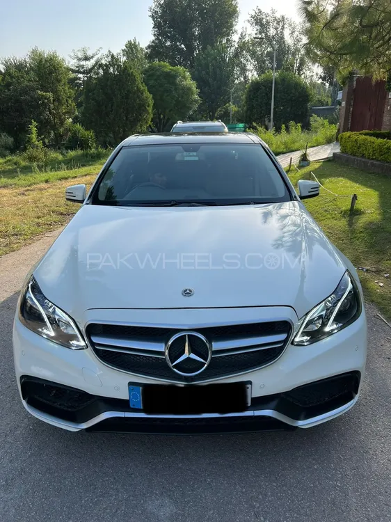 Mercedes Benz E Class 2011 for Sale in Islamabad Image-1