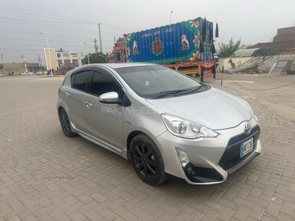 Toyota Aqua 2015 for Sale in Islamabad Image-1
