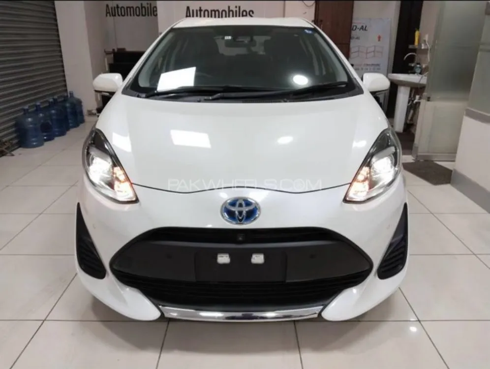 Toyota Aqua 2020 for Sale in Karachi Image-1