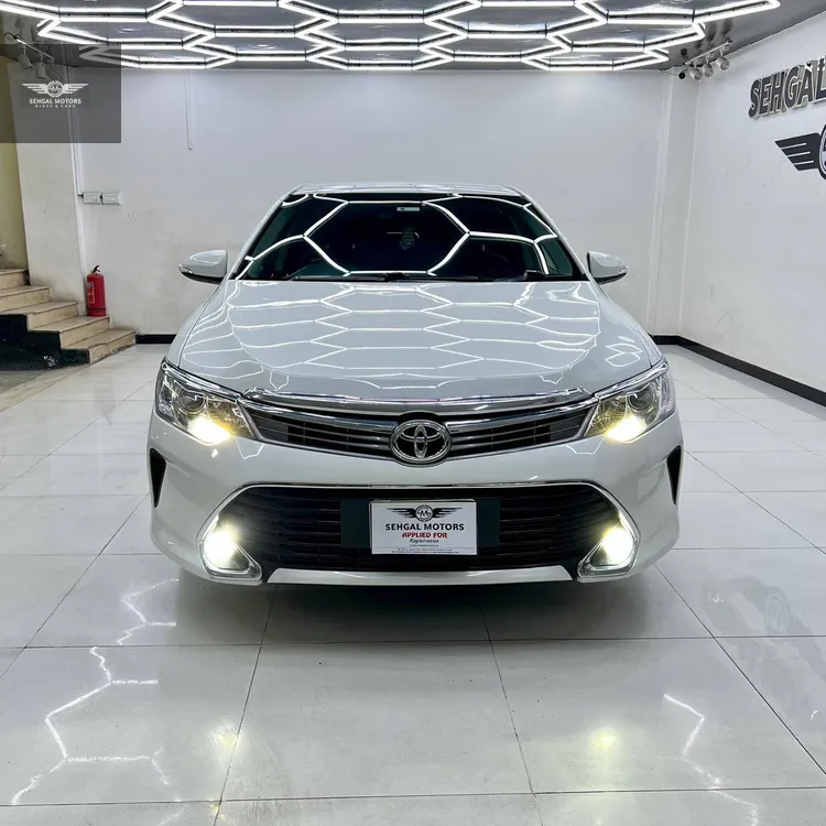 Toyota Camry 2012 for Sale in Islamabad Image-1