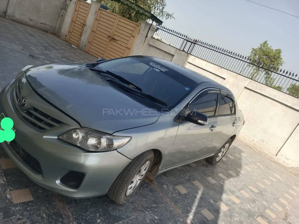 Toyota Corolla 2014 for Sale in Phalia Image-1