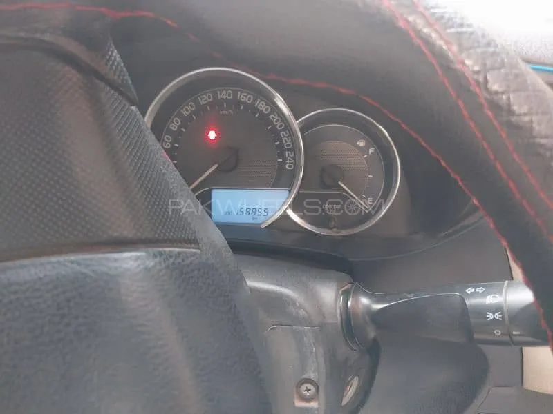 Toyota Corolla 2015 for Sale in Lahore Image-1