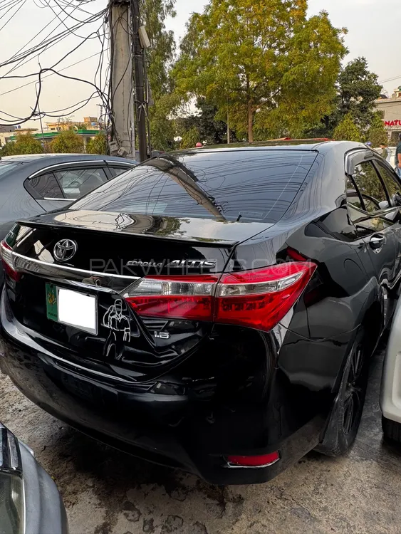Toyota Corolla 2015 for Sale in Lahore Image-1