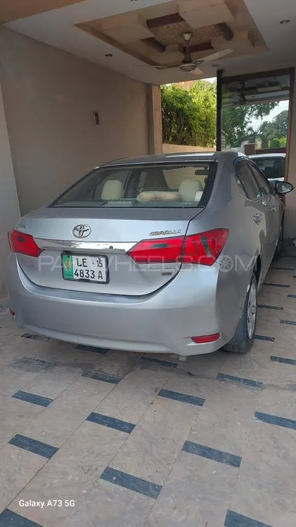 Toyota Corolla 2015 for Sale in Lahore Image-1