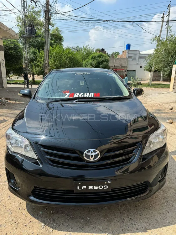 Toyota Corolla 2013 for Sale in Sahiwal Image-1
