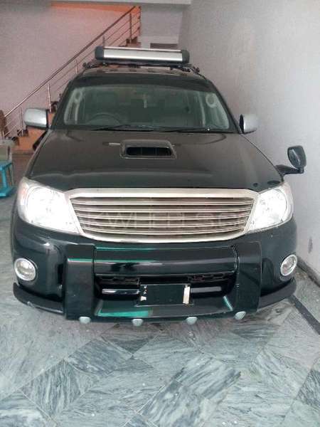 Toyota Hilux 2011 for Sale in Gujranwala Image-1