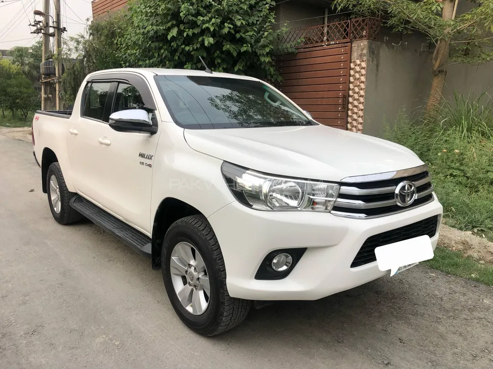 Toyota Hilux 2019 for Sale in Mardan Image-1