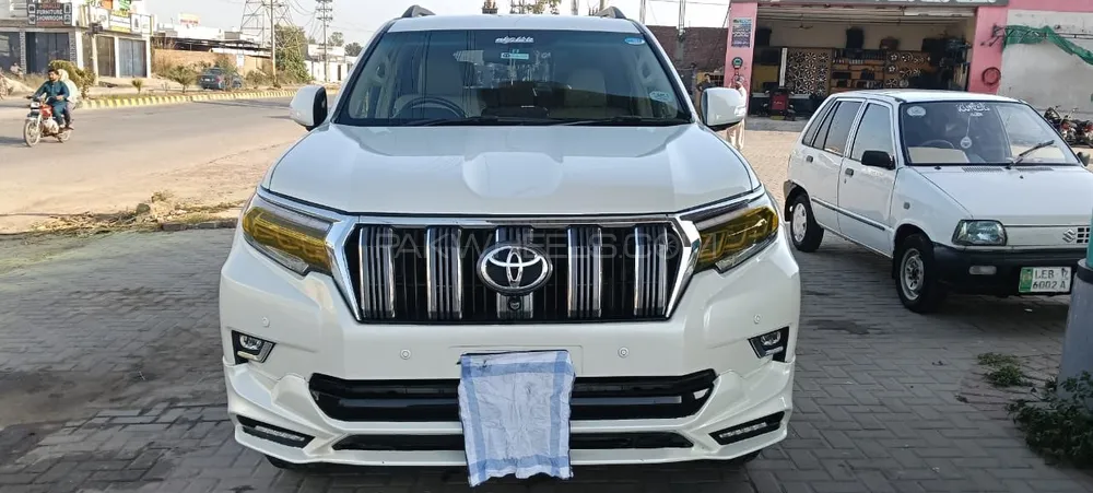 Toyota Prado 2010 for Sale in Phalia Image-1