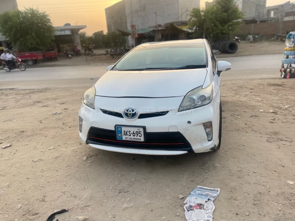 Toyota Prius 2013 for Sale in Talagang Image-1