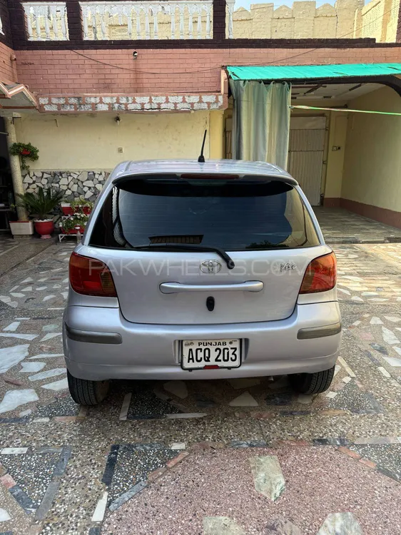 Toyota Vitz 2003 for Sale in Mardan Image-1