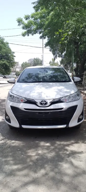 Toyota Yaris Sedan 2021 for Sale in Karachi Image-1