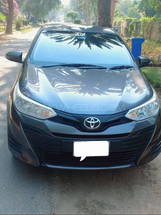 ٹویوٹا یارس سیڈان 2021 for Sale in اوکاڑہ Image-1