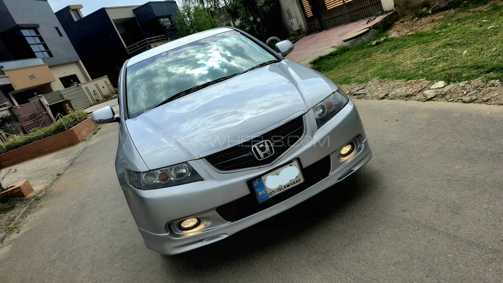 Honda Accord 2004 for Sale in Rawalpindi Image-1