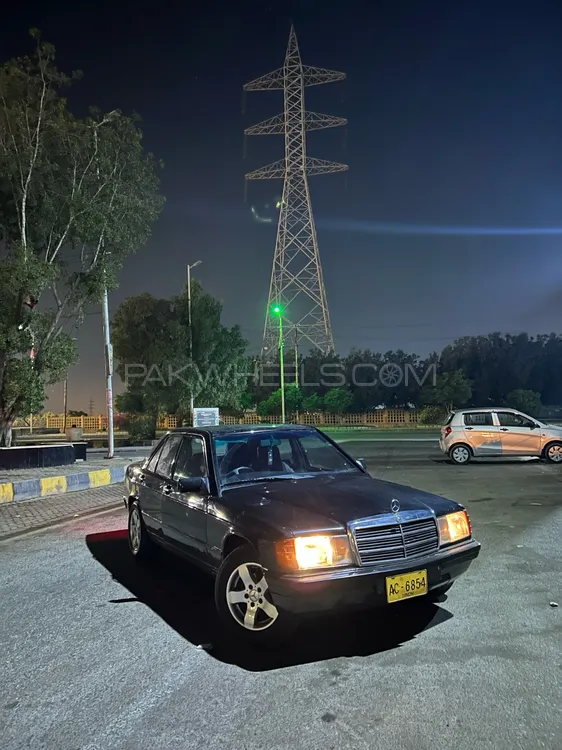 Mercedes Benz E Class 1984 for Sale in Karachi Image-1