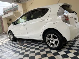 Toyota Aqua S 2014 for Sale
