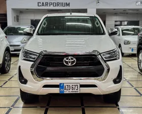 Toyota Hilux Revo V Automatic 2.8 2022 for Sale