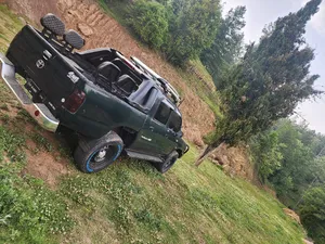 Toyota Hilux SR5(4x4) 2005 for Sale